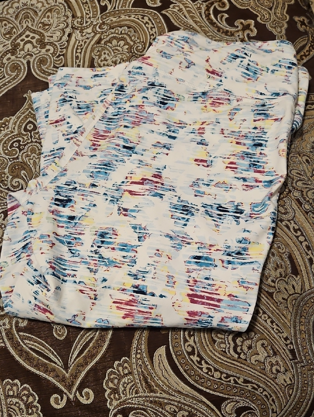 ZELOS White Graphic Print CAPRIS with Blue & Yellow Accents
